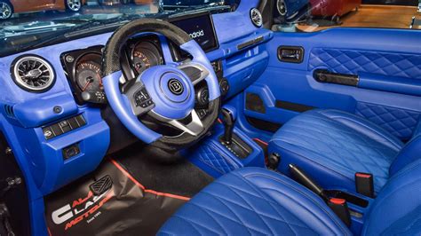 suzuki jimny brabus interior.